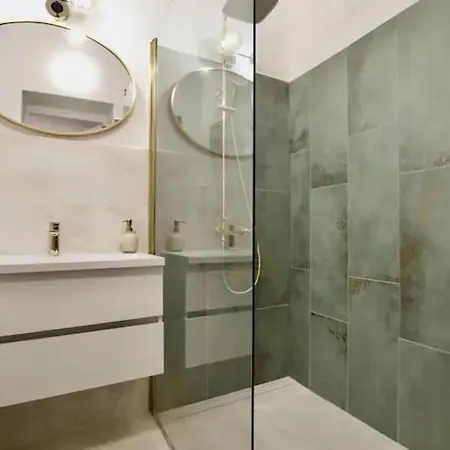 Hviezdne Noci - Self Check-in Apartament *